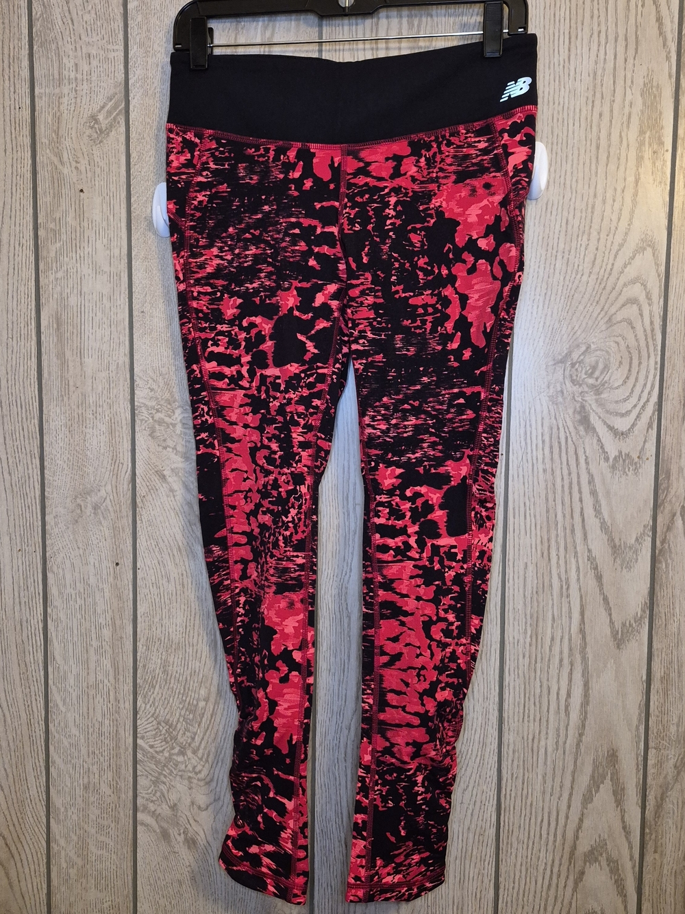 New Balance Black & Hot Pink Abstract Print Leggings